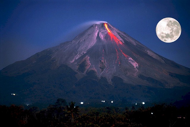 what are the effects of volcanoes on the environment