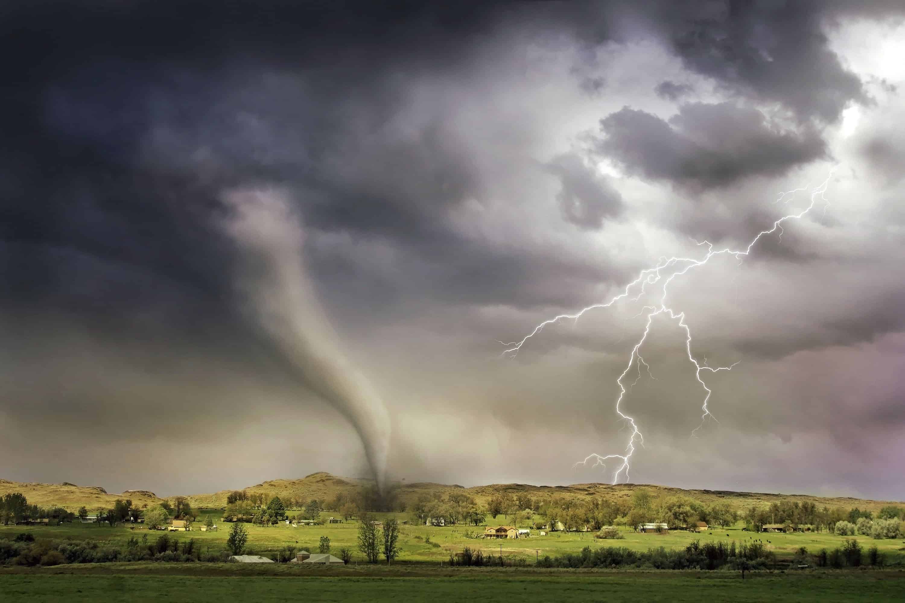 effects of tornadoes on the environment