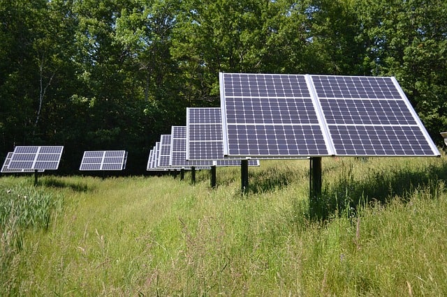 advantages and disadvantages of solar energy